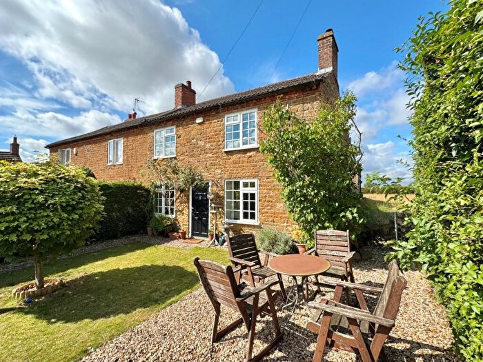 3 Bedroom Semi-Detached House For Sale In Stonesby Road, Sproxton, LE14