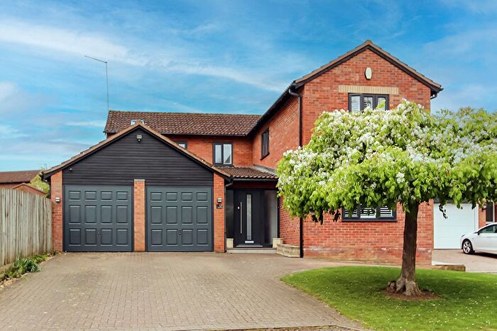 5 Bedroom Detached House For Sale In Codlin Close, Little Billing, NN3