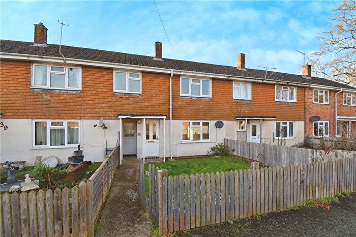 3 Bedroom Terraced House For Sale In Woodley Close, Romsey, Hampshire, SO51