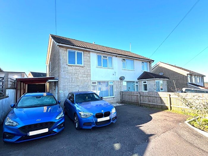 3 Bedroom Semi Detached House For Sale In Carter Road, Paulton, Bristol, Somerset, BS39