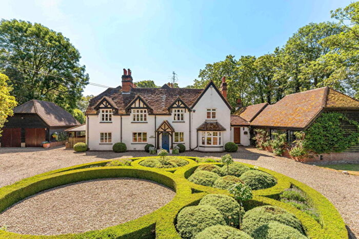 7 Bedroom Country House For Sale In 'Manor Farmhouse' Old Knebworth, SG3