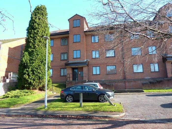 1 Bedroom Flat To Rent In Tippett Rise, Reading, RG2