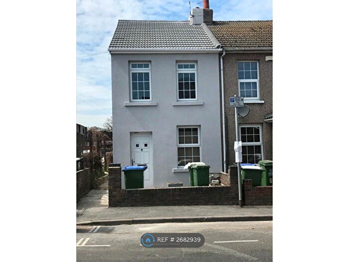 2 Bedroom Semi Detached House To Rent In Lion Road, Bexleyheath, DA6