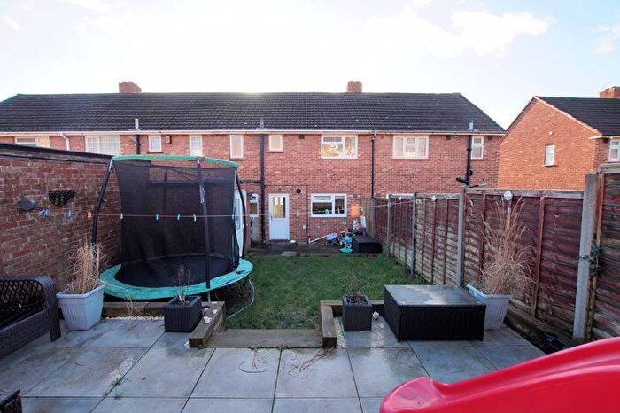 3 Bedroom Terraced House For Sale In Dryden Avenue, Portsmouth, PO6