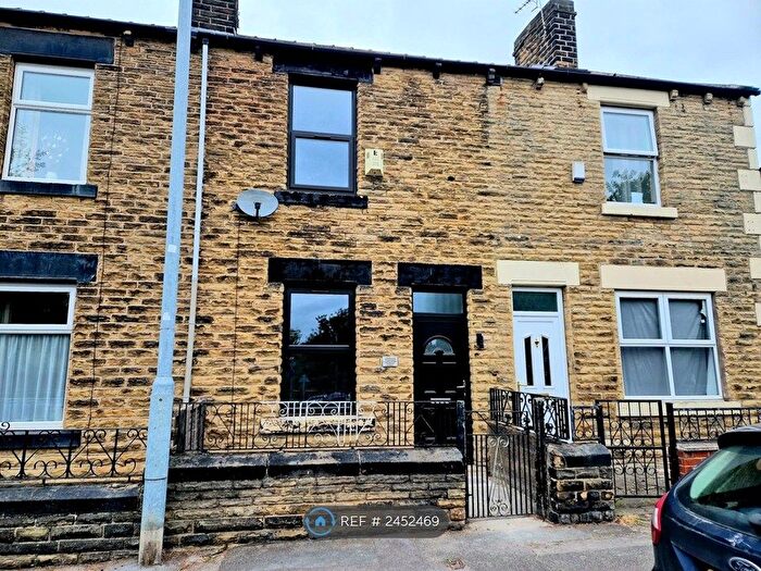 3 Bedroom Terraced House To Rent In Doncaster Road, Barnsley, S71