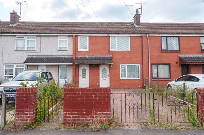 3 Bedroom Terraced House For Sale In Drakes Way, Swindon, SN3