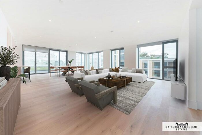 3 Bedroom Flat For Sale In Huntington House, Palmer Road, SW11