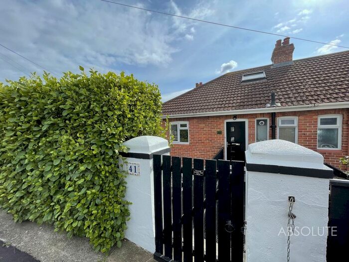 2 Bedroom Flat To Rent In Audley Avenue, Torquay, TQ2