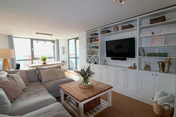 2 Bedroom Flat To Rent In Holliday Street, Birmingham, B1