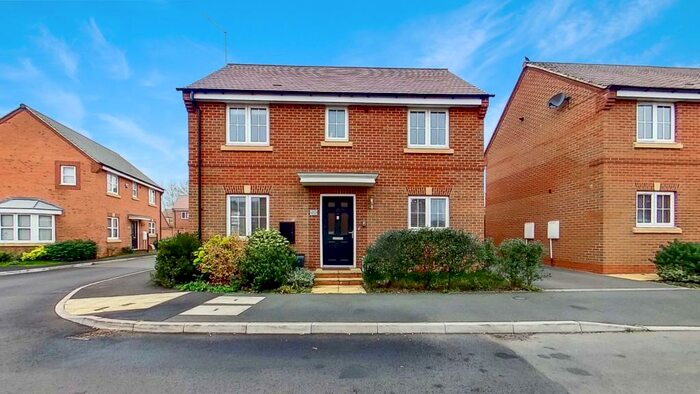 3 Bedroom Detached House To Rent In Clifton Drive, Littleover, Derby, Derbyshire, DE23