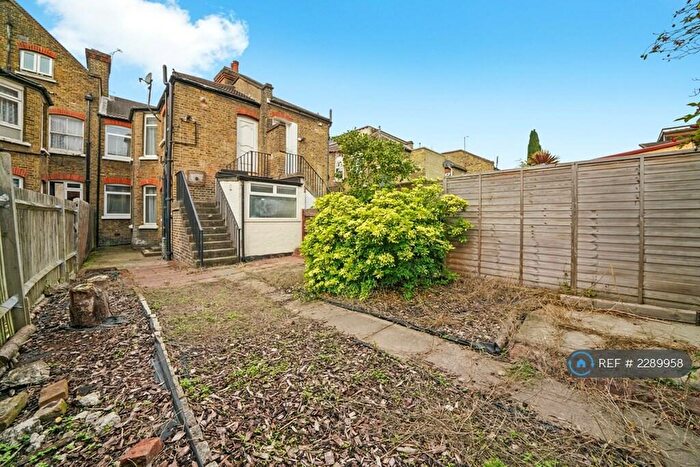 5 Bedroom Terraced House To Rent In Trundleys Road, London, SE8