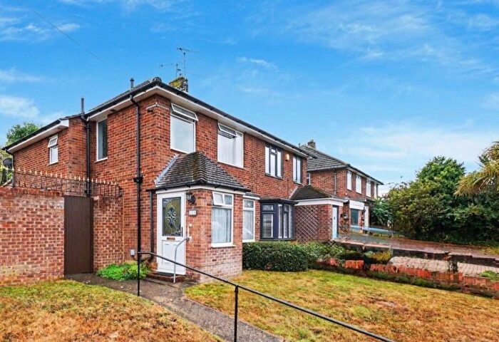 3 Bedroom Semi-detached House For Sale In Maidstone Road, Rainham, ME8