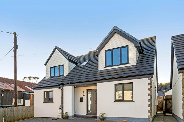 4 Bedroom Detached House For Sale In Stoke Road, Kelly Bray, Callington, PL17