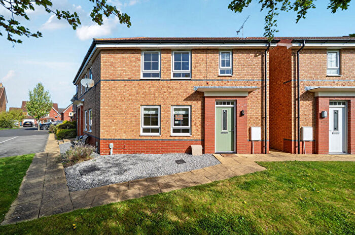 2 Bedroom Semi-Detached House For Sale In Brompton Park, Kingswood, Hull, HU7