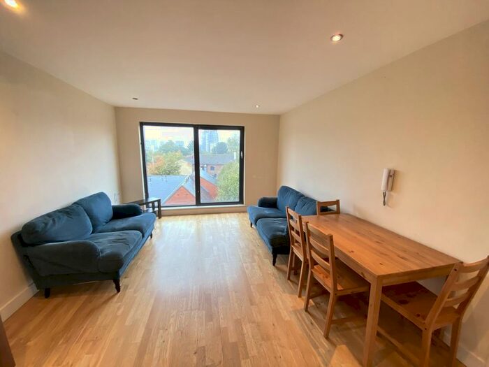 3 Bedroom Penthouse To Rent In The Chandlers, Leeds City Centre, LS2