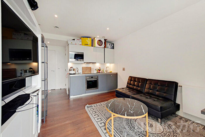 Studio To Rent In Harbour Way, Canary Wharf, E14