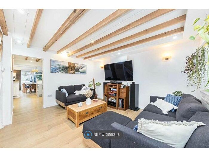 3 Bedroom Terraced House To Rent In The Birches, London, SE7