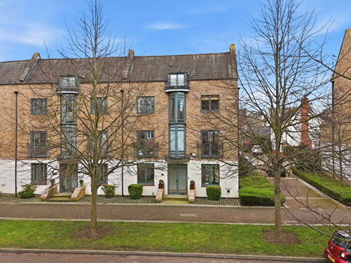 5 Bedroom Town House For Sale In The Chase, Newhall, CM17