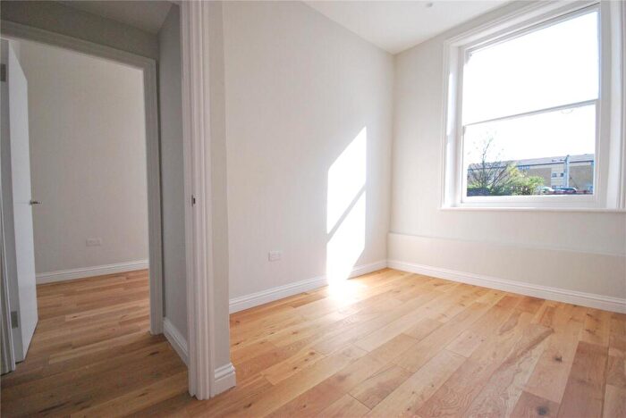 1 Bedroom Terraced House To Rent In Chalk Farm Road, Chalk Farm, NW1
