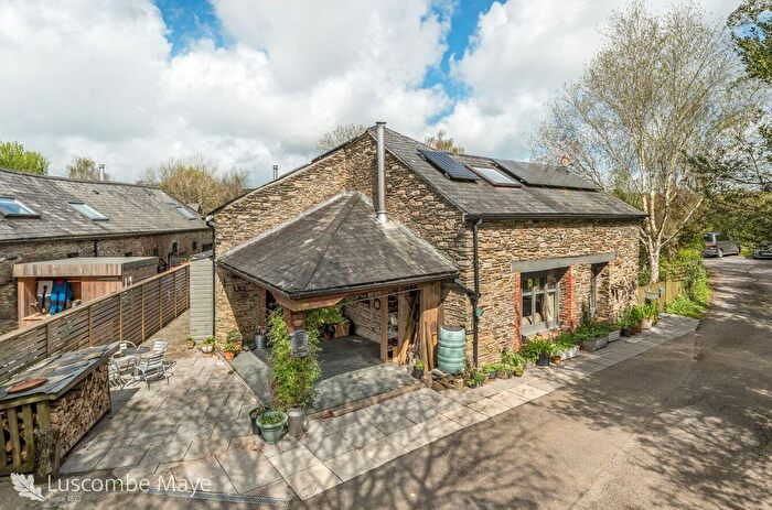 5 Bedroom Barn Conversion For Sale In Fallapit Cottages, East Allington, Totnes, TQ9