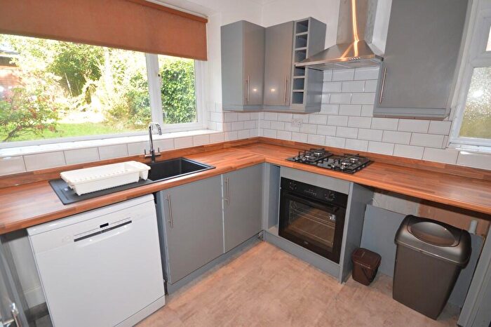 6 Bedroom Detached House To Rent In Heathwood Road, BH9