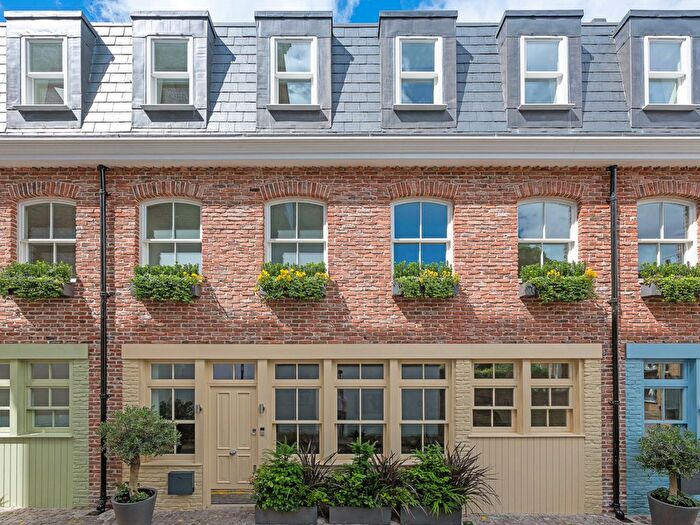 3 Bedroom Mews To Rent In Lexham Mews, London, W8