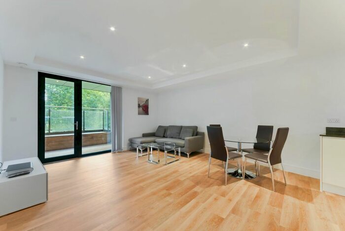 1 Bedroom Flat To Rent In George View House, Knaresborough Drive, London, SW18