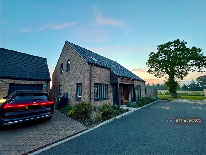 4 Bedroom Detached House To Rent In Wood Lane, Norwich, NR14