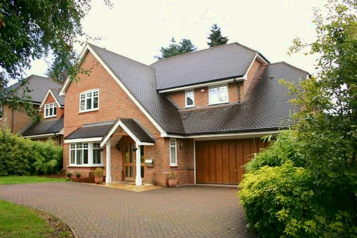 5 Bedroom Detached House To Rent In Chacombe Place, Beaconsfield, HP9