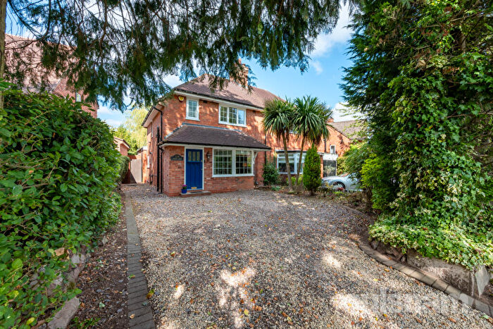 3 Bedroom Semi-Detached House For Sale In Hole Lane, Bournville Village Trust, Northfield, Birmingham, B31