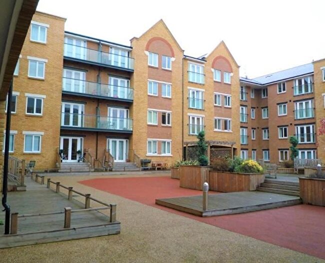 2 Bedroom Flat To Rent In Black Eagle Drive, Northfleet, Gravesend, Kent, DA11
