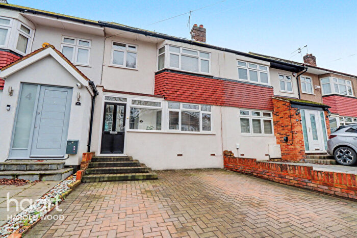 5 Bedroom Terraced House For Sale In Arundel Road, Harold Wood, RM3