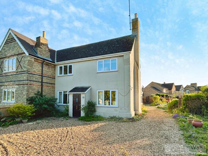 3 Bedroom Semi Detached House To Rent In Stowe Road, Stamford, PE9