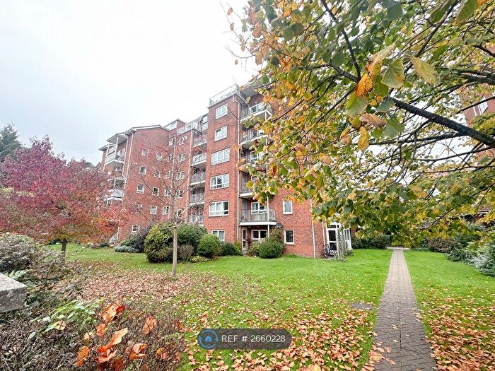 2 Bedroom Flat To Rent In Linden Hall, Bournemouth, BH1