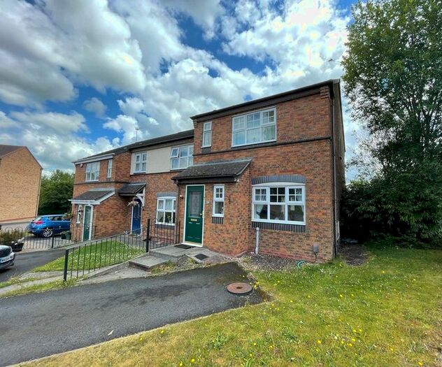 3 Bedroom Semi-Detached House To Rent In Eastwood Drive, Donnington, Telford, TF2