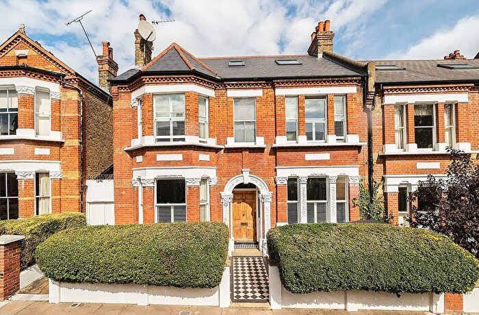 5 Bedroom Property For Sale In Cautley Avenue, Clapham, SW4