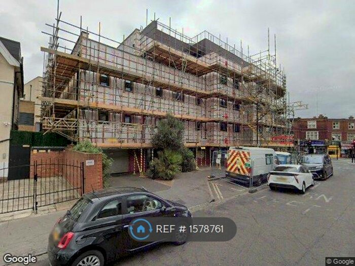 2 Bedroom Semi-Detached House To Rent In Crystal Court, Thornton Heath, CR7