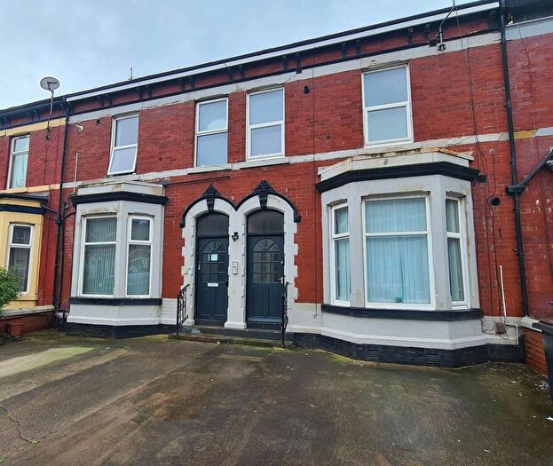 2 Bedroom Flat To Rent In Carshalton Road, Blackpool, FY1