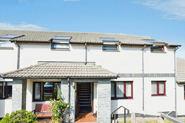 2 Bedroom Apartment For Sale In Lilybridge (Bideford), Northam, EX39