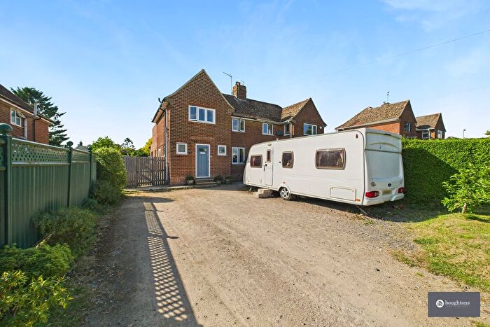 3 Bedroom Semi-Detached House For Sale In Helmdon Road, Greatworth, OX17