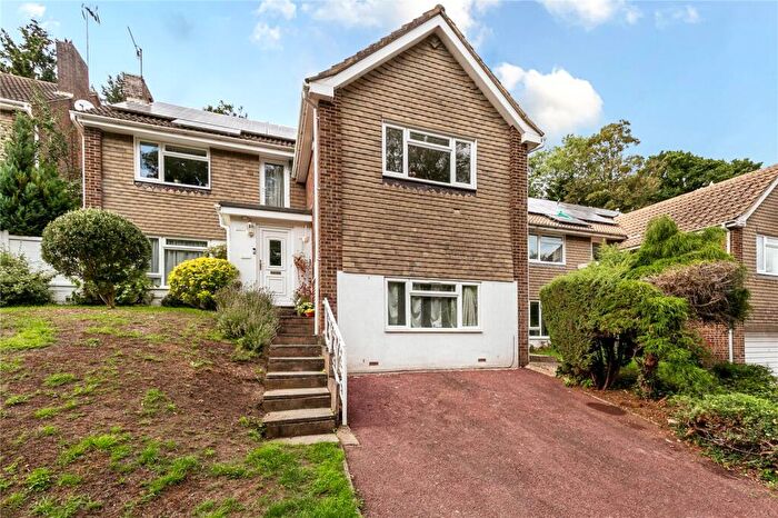 4 Bedroom Detached House For Sale In Boundary Way, Croydon, CR0