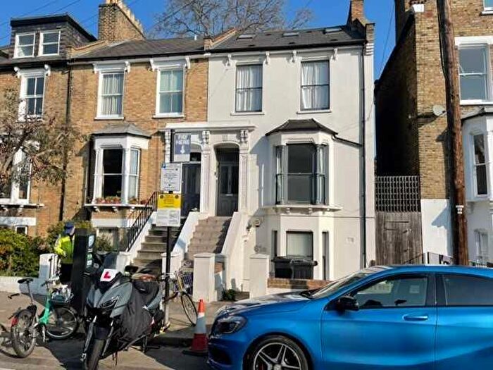 1 Bedroom Apartment To Rent In Colvestone Crescent, London, E8