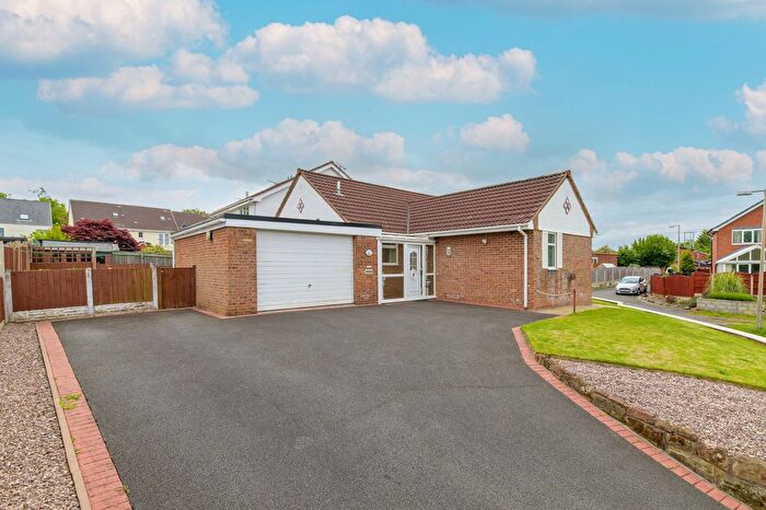 2 Bedroom Detached Bungalow For Sale In Hawthorne Road, Frodsham, WA6