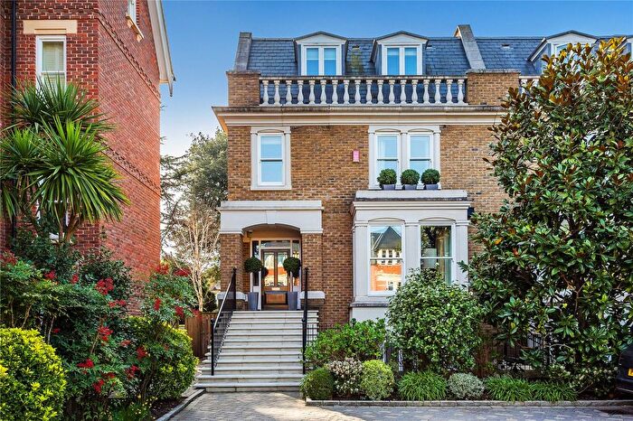 5 Bedroom Semi-Detached House To Rent In Martineau Drive, Richmond Lock, Twickenham, London, TW1