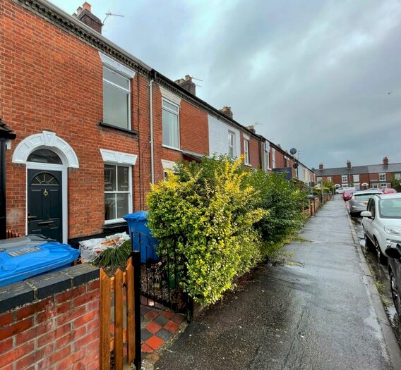 3 Bedroom Terraced House To Rent In Carlyle Road, Norwich, NR1
