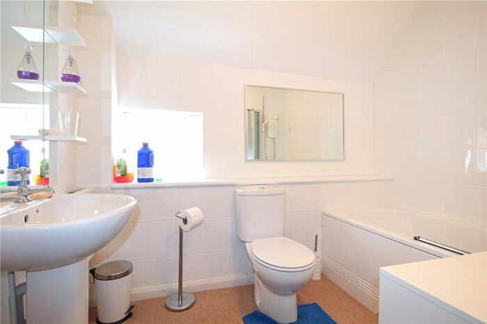 1 Bedroom Apartment For Sale In Whatley Road, Bristol, BS8