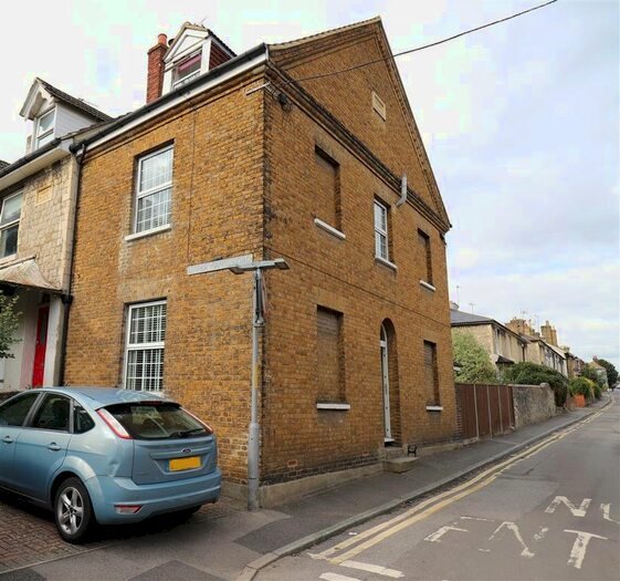 4 Bedroom End Terrace House For Sale In Bower Lane, Maidstone, ME16