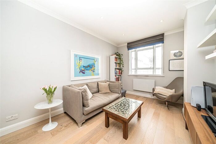2 Bedroom Flat To Rent In North Block, C Belvedere Road, London, SE1