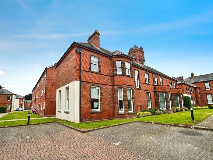 2 Bedroom Town House For Sale In Willow Drive, Cheddleton, Staffordshire, ST13