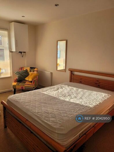 1 Bedroom Flat To Rent In Heaton, Bolton, BL1
